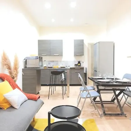 아파트 Elegant/confortable Bien Situe Chez Ls Chic 빌뢰르반
